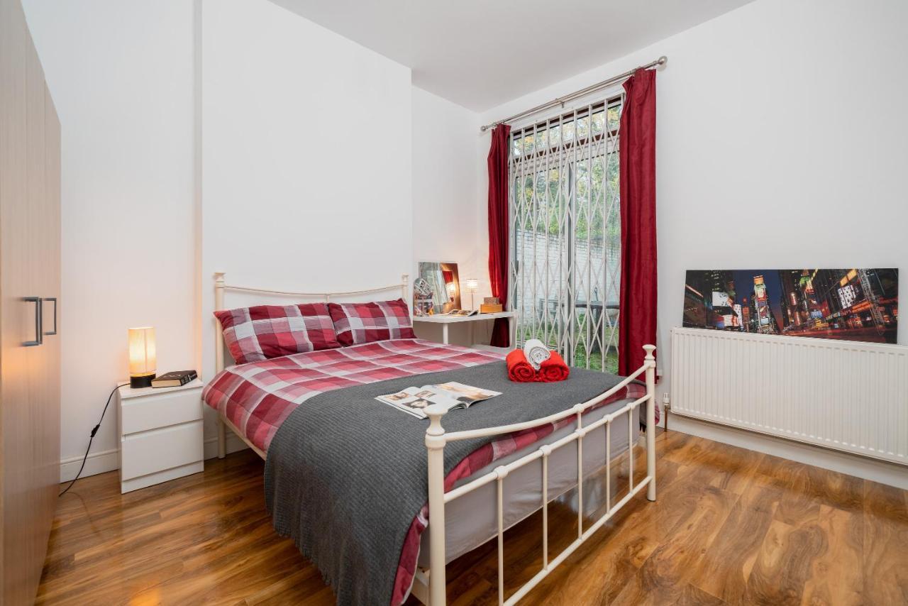 The White House Villa London Luaran gambar
